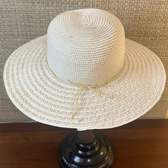 🌟HP🌟VTG 2000s Textured Cream Wide Brim Paper Straw Hat by Nine West - Picture 6 of 13